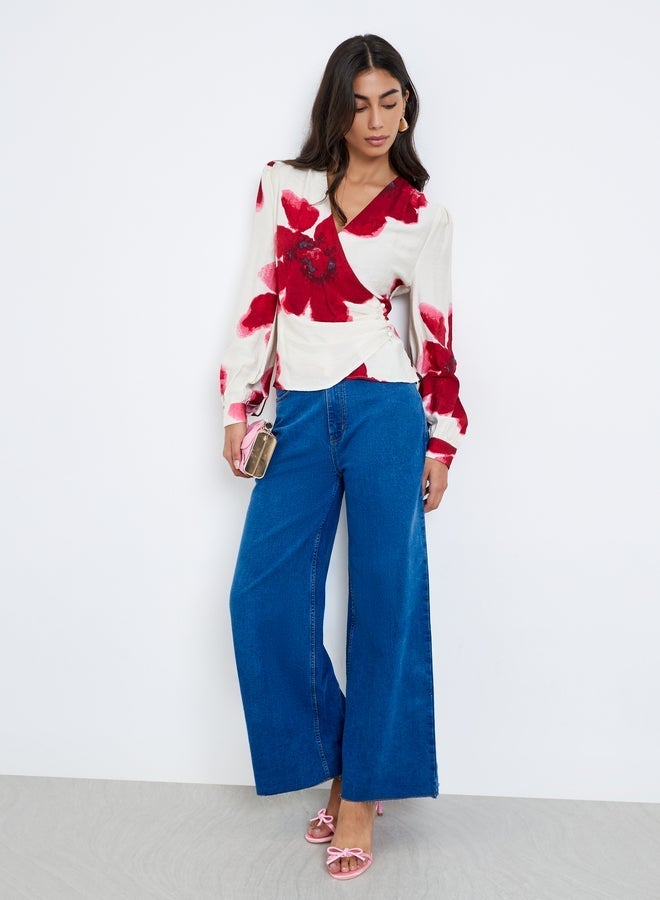 ستايلي بلوزة بطبعة زهور ونمط لف - Image 2